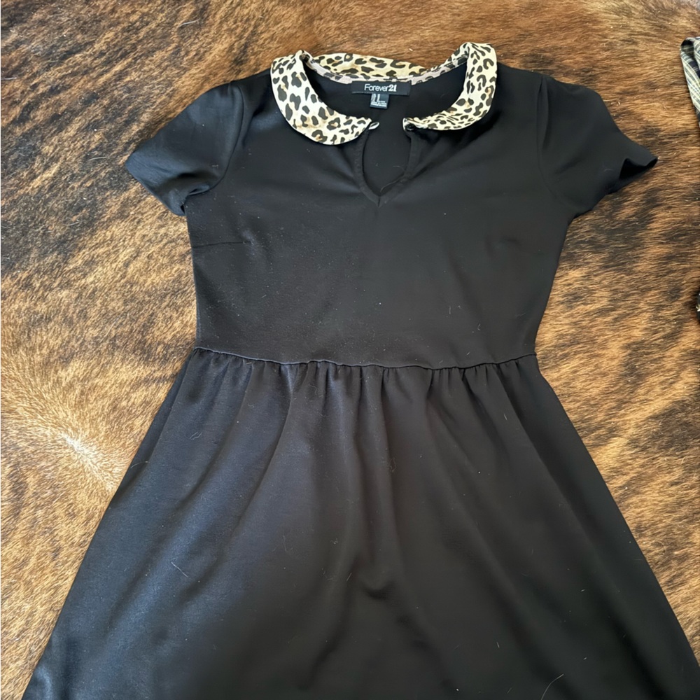 Forever 21 leopard collar dress
